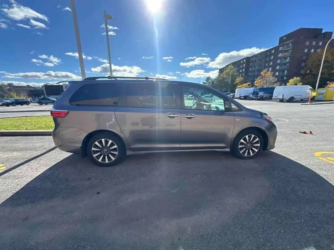 Toyota Sienna, снимка 3 - Автомобили и джипове - 56724303