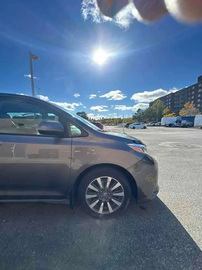 Toyota Sienna, снимка 7 - Автомобили и джипове - 56724303
