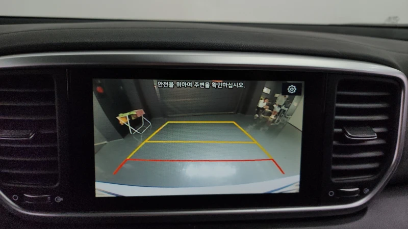 Kia Sportage 2.0 2WD PRESTIGE, снимка 17 - Автомобили и джипове - 52463527