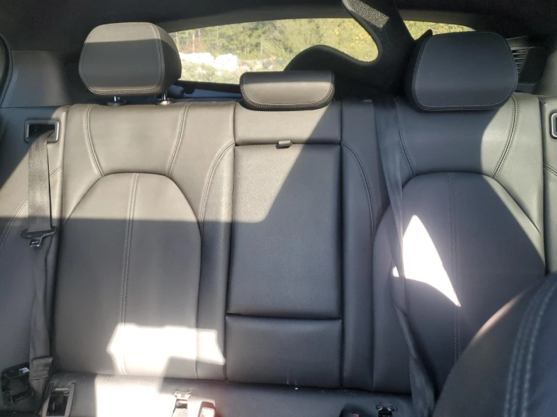 Alfa Romeo Stelvio ФИКСИРАНА ЦЕНА! КОЖА/ПОДГРЕВ/, снимка 11 - Автомобили и джипове - 53051961