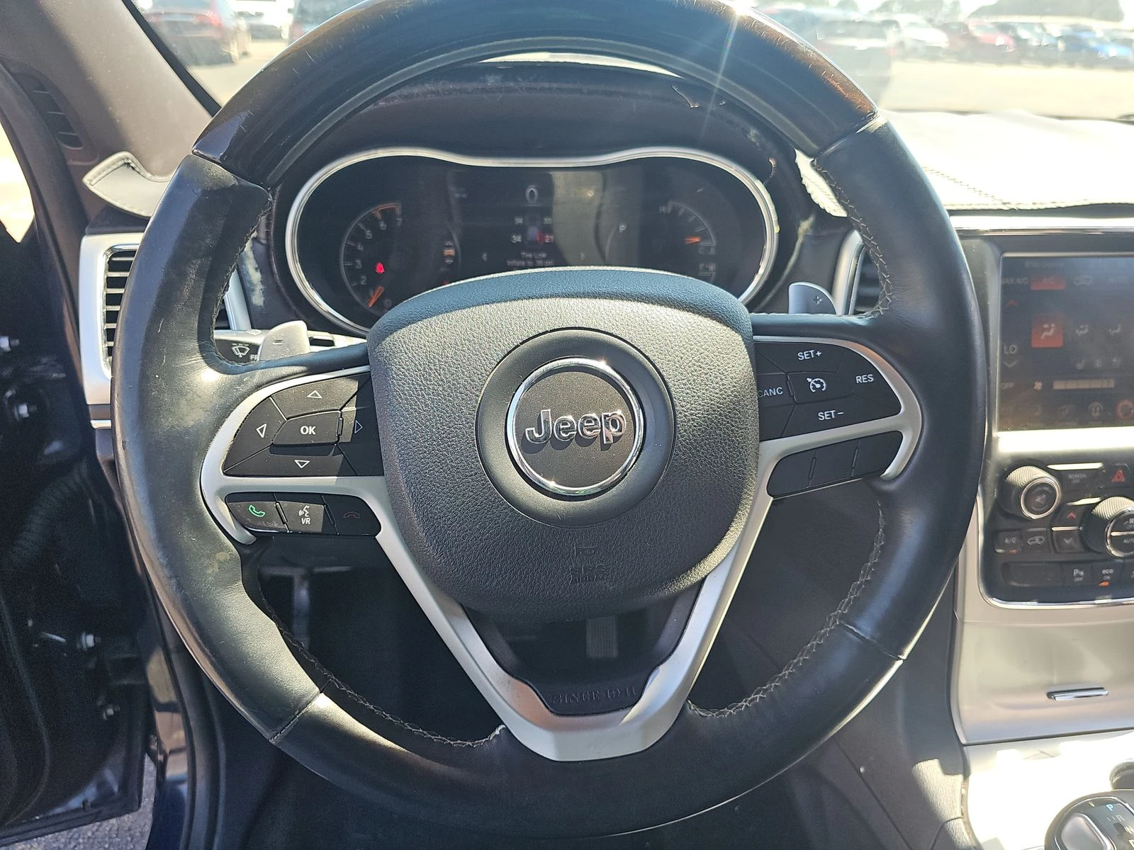 Jeep Grand cherokee 5.7* V8* 8ZF* ПОДГРЕВ* КАМЕРА* КЕЙЛЕС* LANE* ASSIS - изображение 8