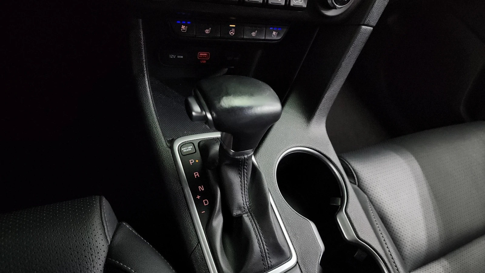 Kia Sportage 2.0 2WD PRESTIGE - изображение 8