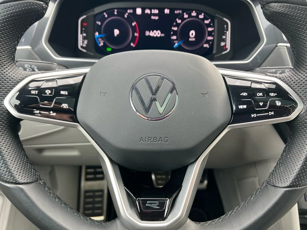 VW Tiguan * R-Line* * (  ) | Mobile.bg   8