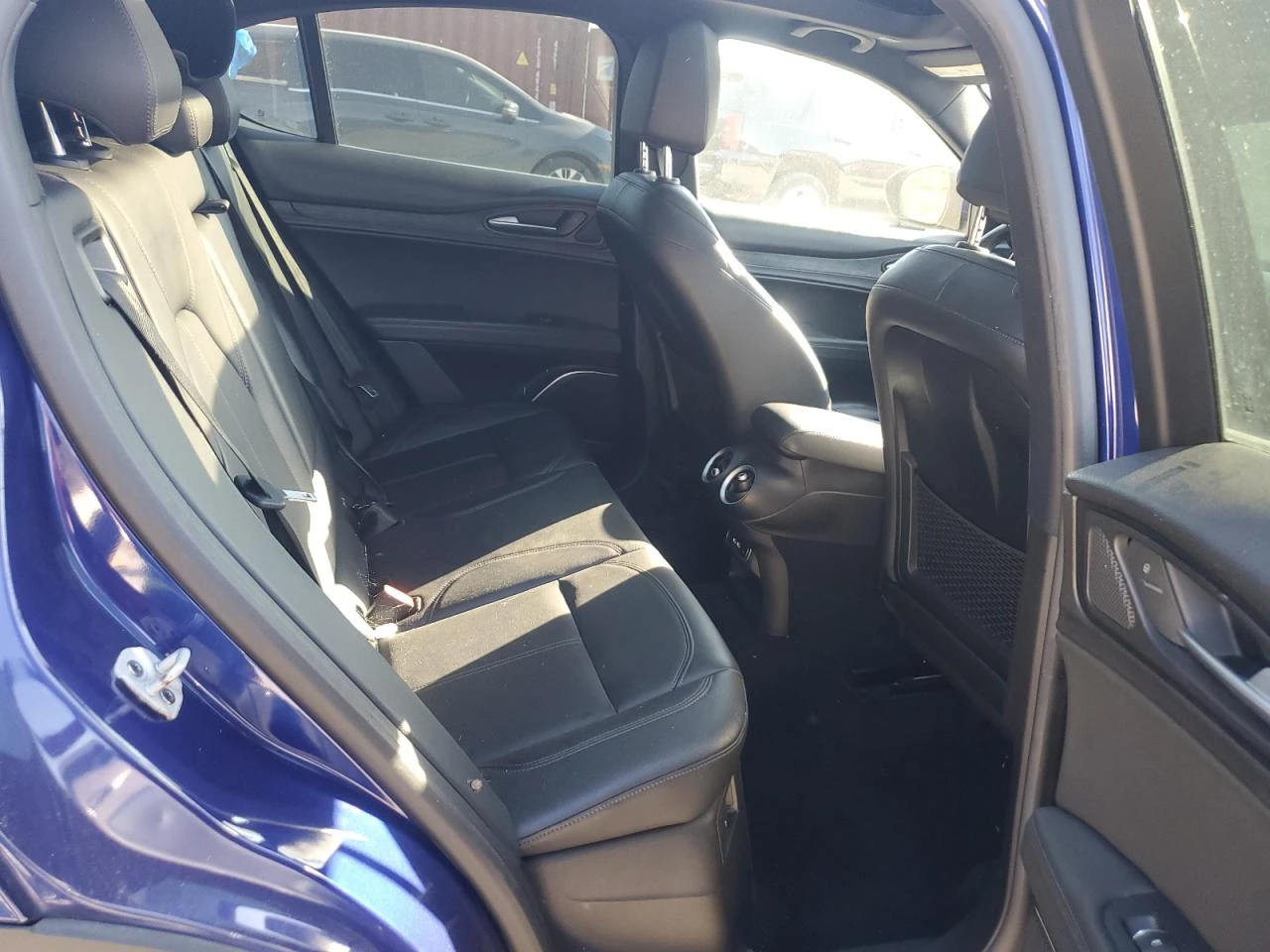 Alfa Romeo Stelvio ФИКСИРАНА ЦЕНА! КОЖА/ПОДГРЕВ/ - изображение 10