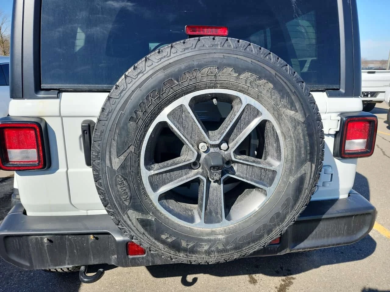 Jeep Wrangler * SAHARA * ПОДГРЕВ * ОТ ПРЕДСТАВИТЕЛСТВО , снимка 6 - Автомобили и джипове - 53799213