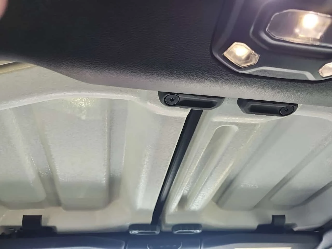 Jeep Wrangler * SAHARA * ПОДГРЕВ * ОТ ПРЕДСТАВИТЕЛСТВО , снимка 15 - Автомобили и джипове - 53799213