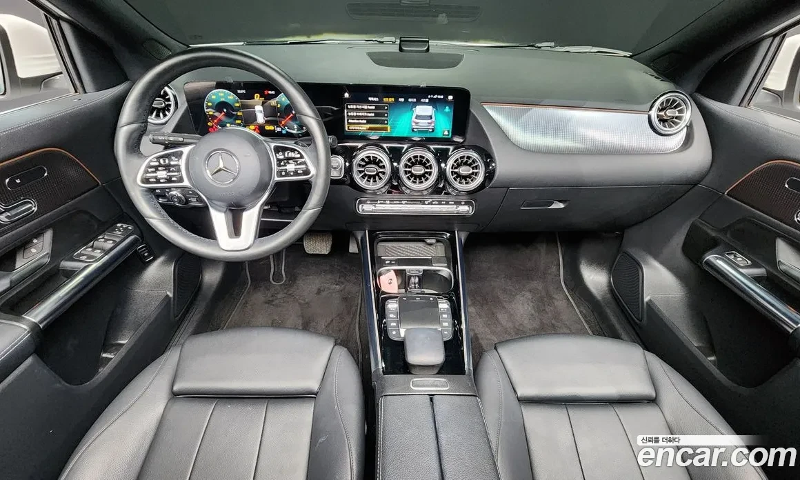 Mercedes-Benz GLA 250 ФИКСИРАНА ЦЕНА* Авто Кредит, снимка 6 - Автомобили и джипове - 54594674