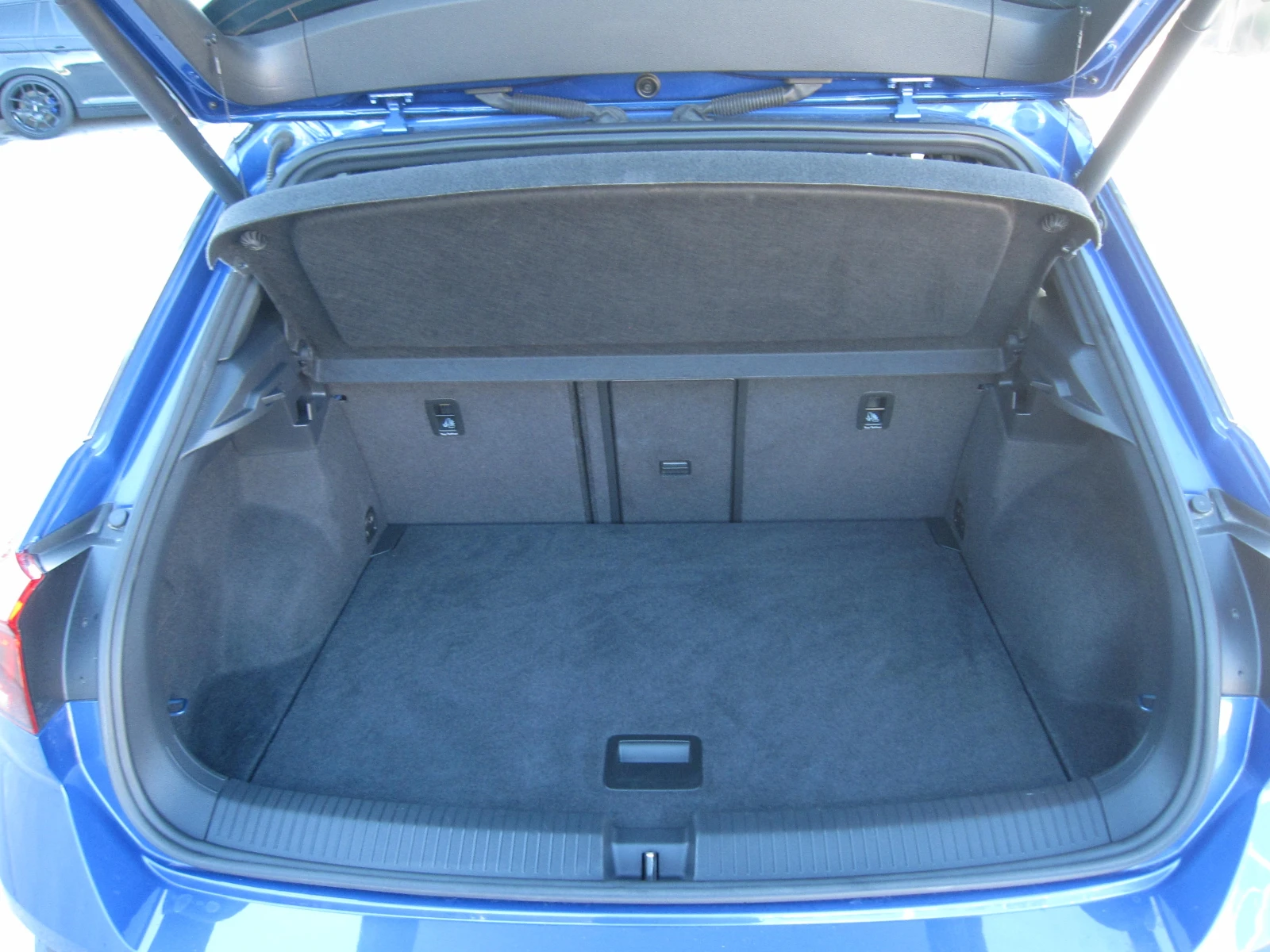 VW T-Roc R-Line, Автомат, 1, 5 , NAVI, Камера, снимка 5 - Автомобили и джипове - 54714522