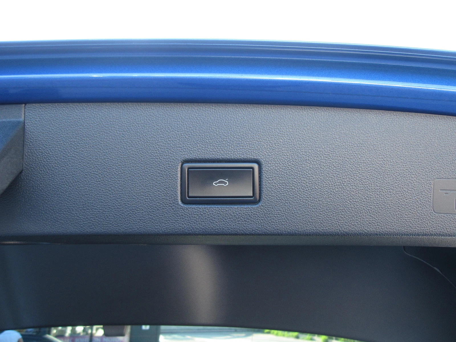 VW T-Roc R-Line, Автомат, 1, 5 , NAVI, Камера, снимка 6 - Автомобили и джипове - 54714522