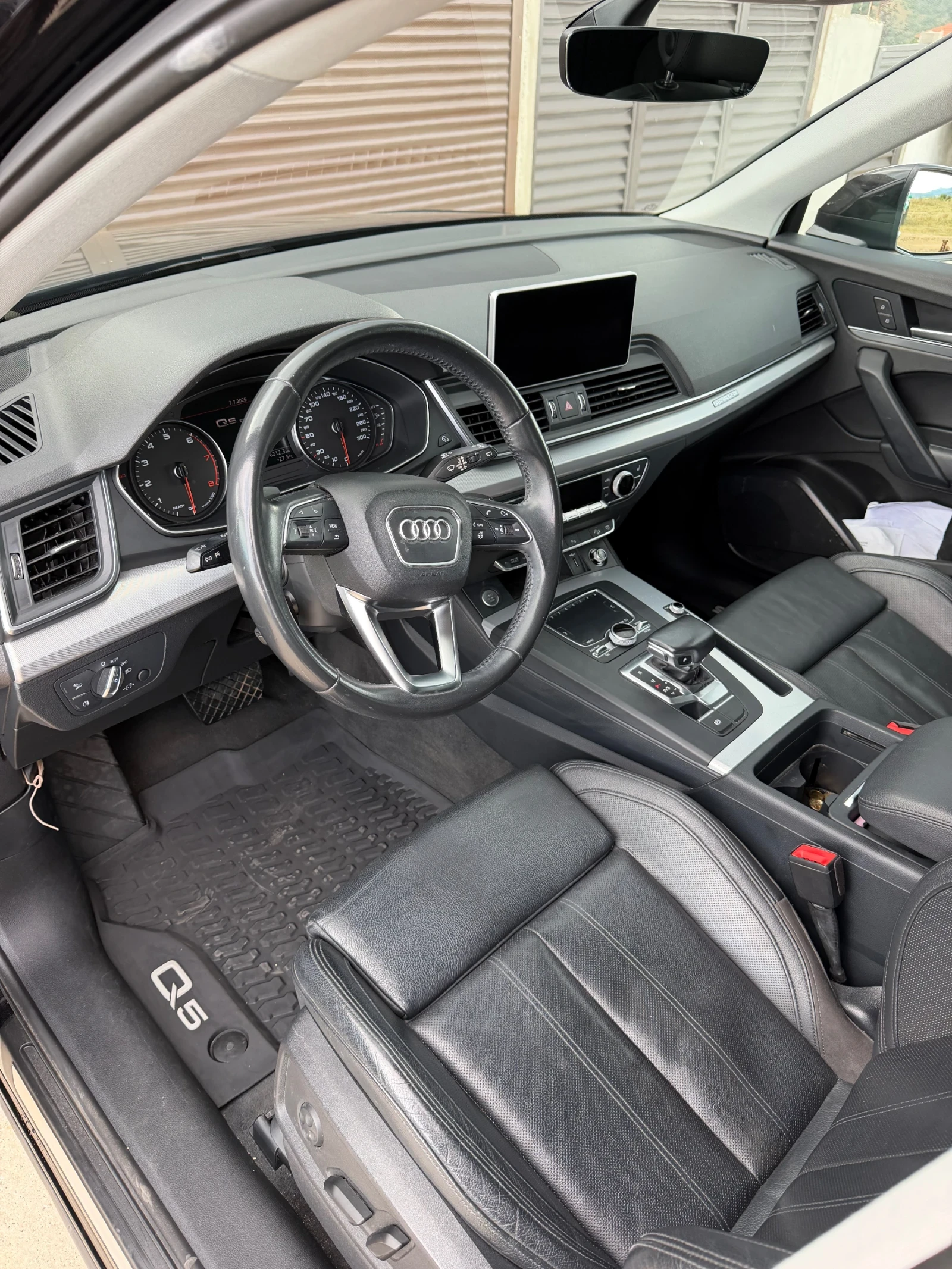 Audi Q5, снимка 8 - Автомобили и джипове - 55250360