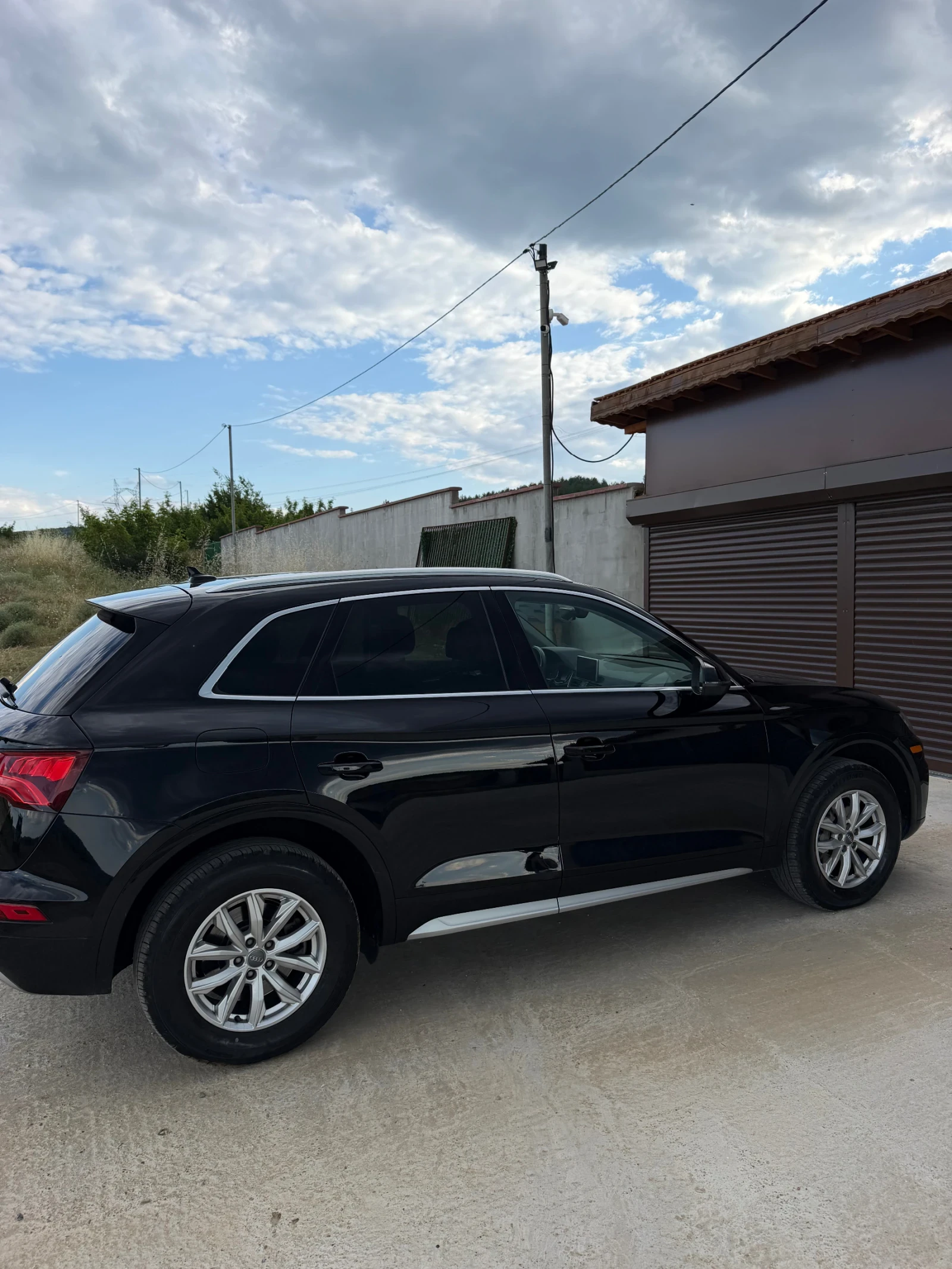 Audi Q5, снимка 5 - Автомобили и джипове - 55250360