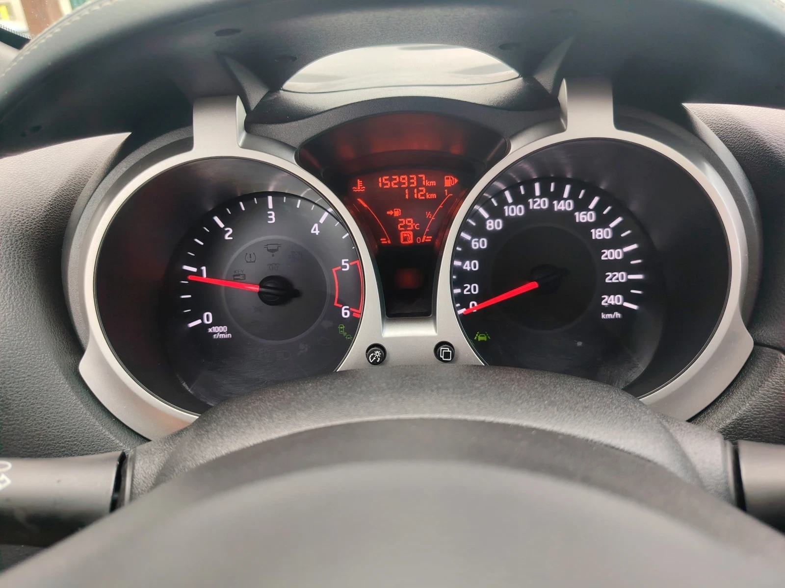 Nissan Juke 1.5 DCI Panorama, снимка 9 - Автомобили и джипове - 55317212