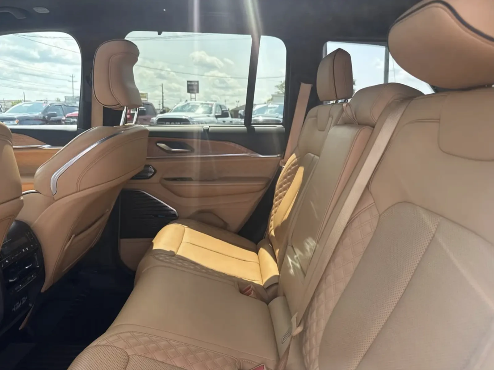 Jeep Grand cherokee 2022 Jeep Grand Cherokee Summit Reserve, снимка 9 - Автомобили и джипове - 55639003