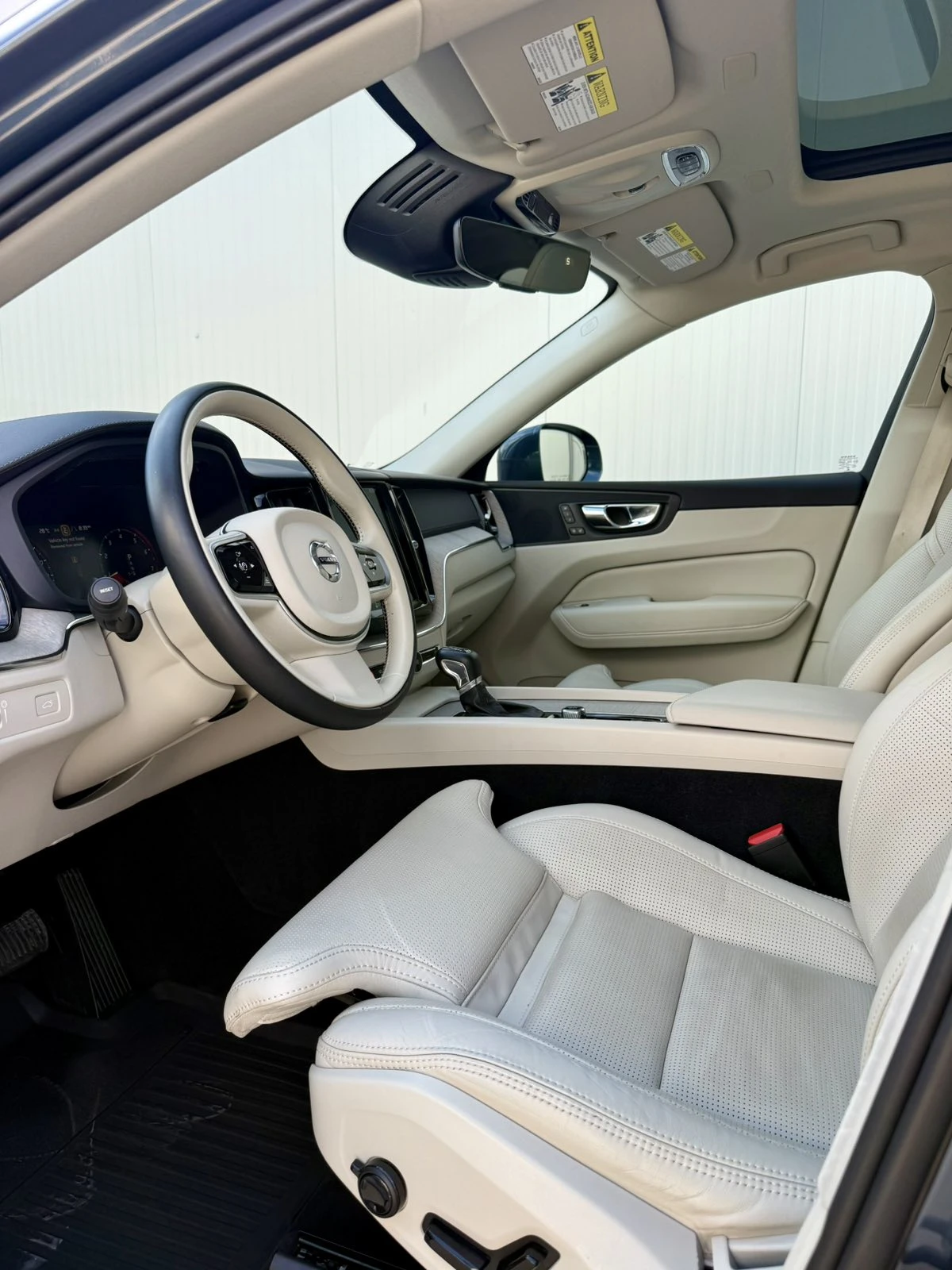 Volvo XC60 T6 Inscription, снимка 9 - Автомобили и джипове - 55987902