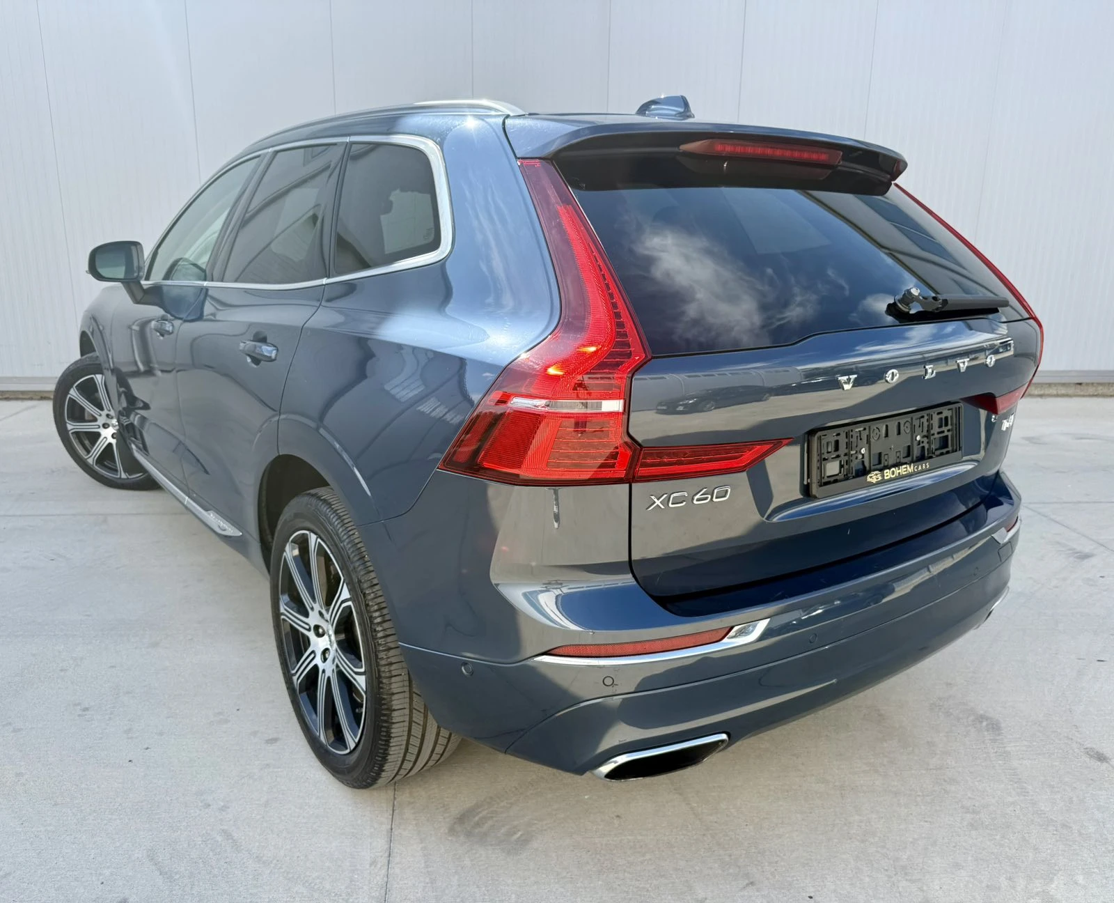 Volvo XC60 T6 Inscription, снимка 3 - Автомобили и джипове - 55987902