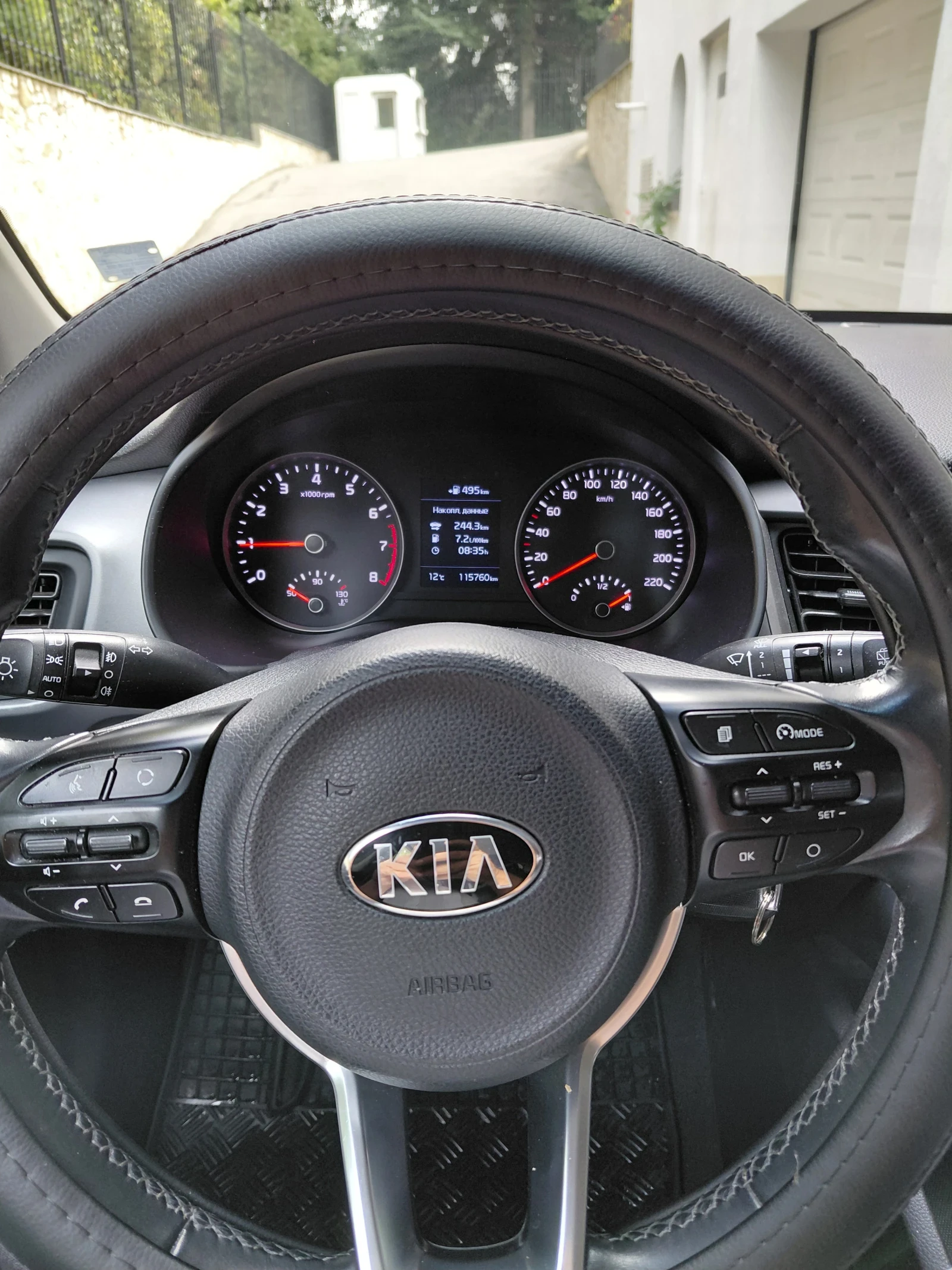 Kia Stonic 1.4 бензин газ, снимка 9 - Автомобили и джипове - 56231956
