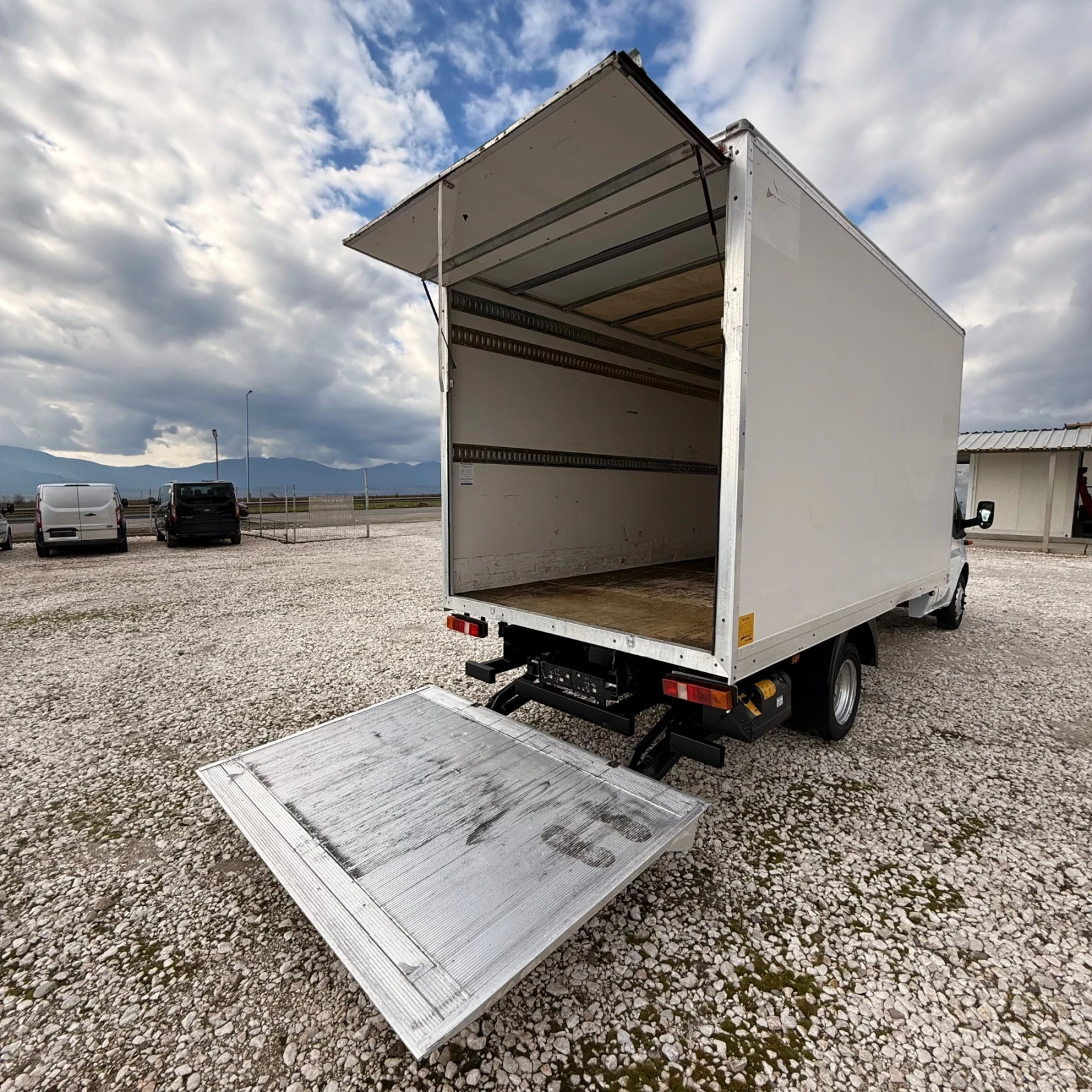 Ford Transit 2.4TDCi-Клима-3.5т-ПадащБорд - изображение 8