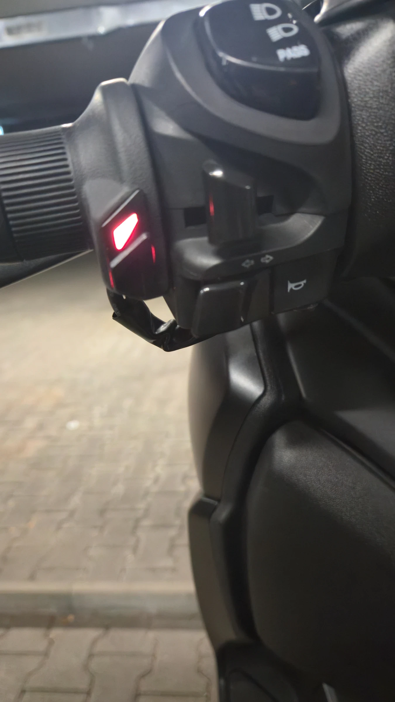 Yamaha X-max 300 �������/��������� | Mobile.bg � ����������� 6