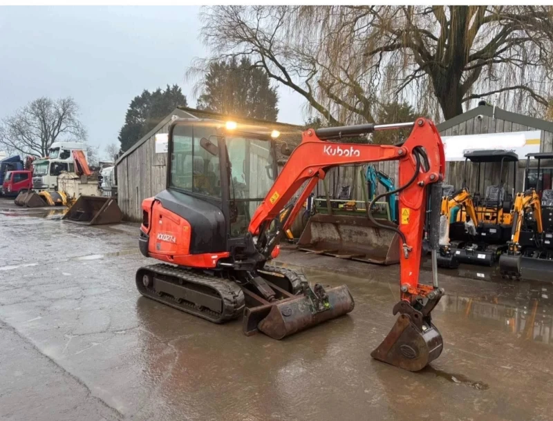 Багер Kubota KH027-4