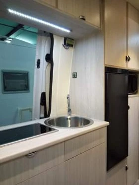 Кемпер VW КРАФТЕР, снимка 13