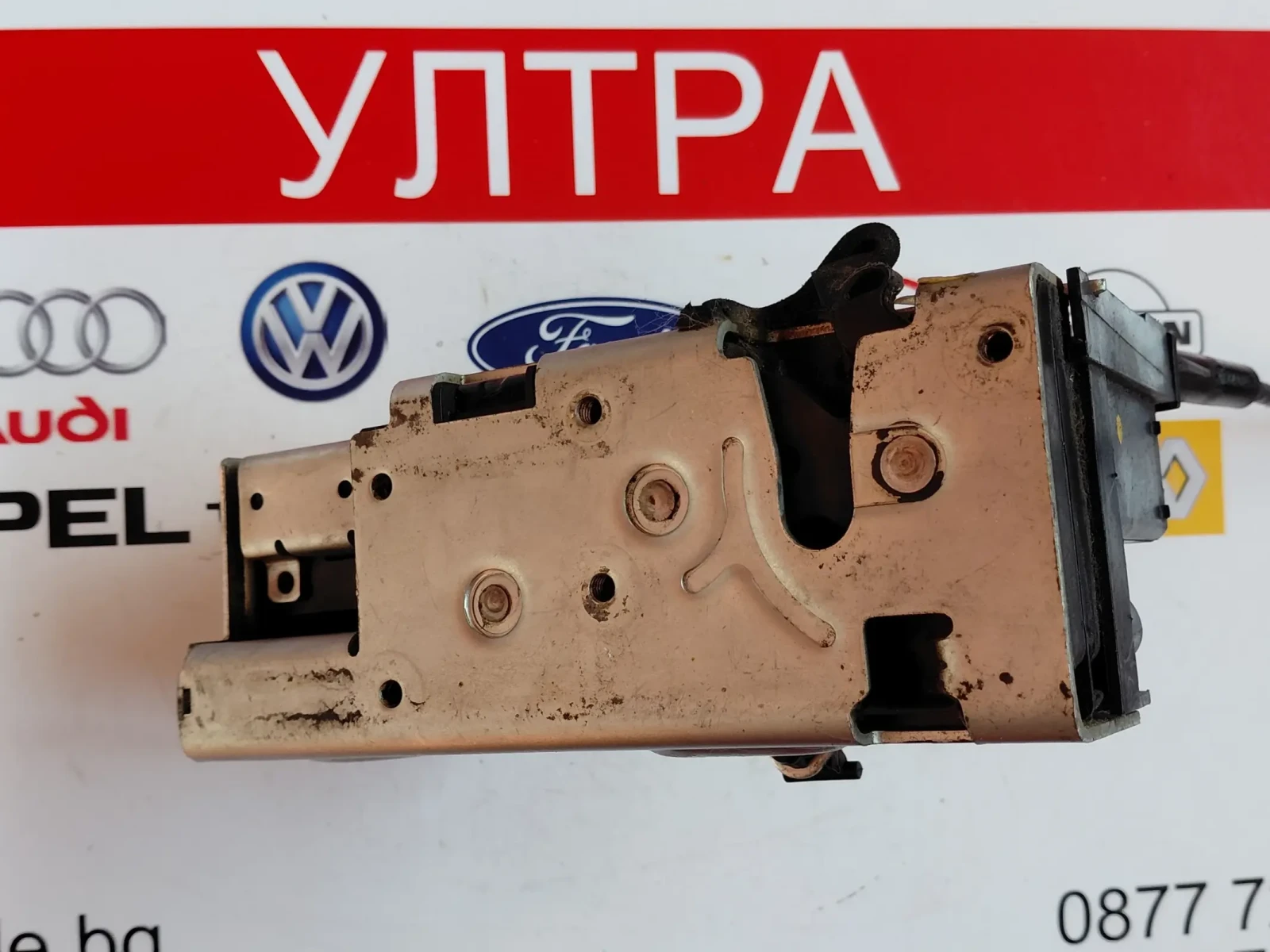 8T1A-V21812-CB Брава на предна дясна врата  FORD TRANSIT CONNECT (2009-2013) 8T1AV21812CB , снимка 3 - Части - 55901339