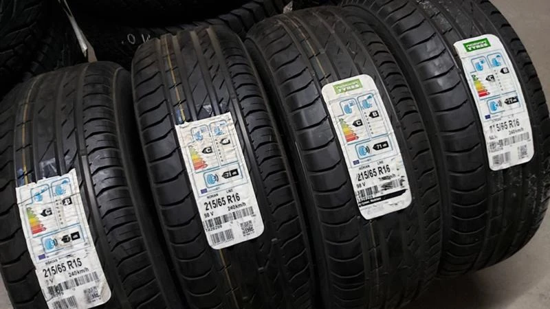 Гуми Летни 215/65R16, снимка 2 - Гуми и джанти - 28772343