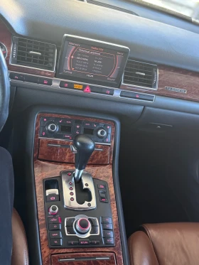 Audi A8 4.2 Газ, снимка 10