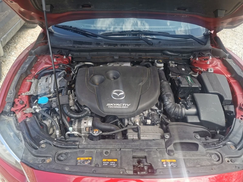 Mazda 6 2.2 Skyactiv D, снимка 13 - Автомобили и джипове - 47613978