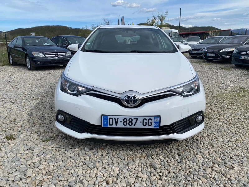 Toyota Auris  FACE evro6, снимка 2 - Автомобили и джипове - 44906083