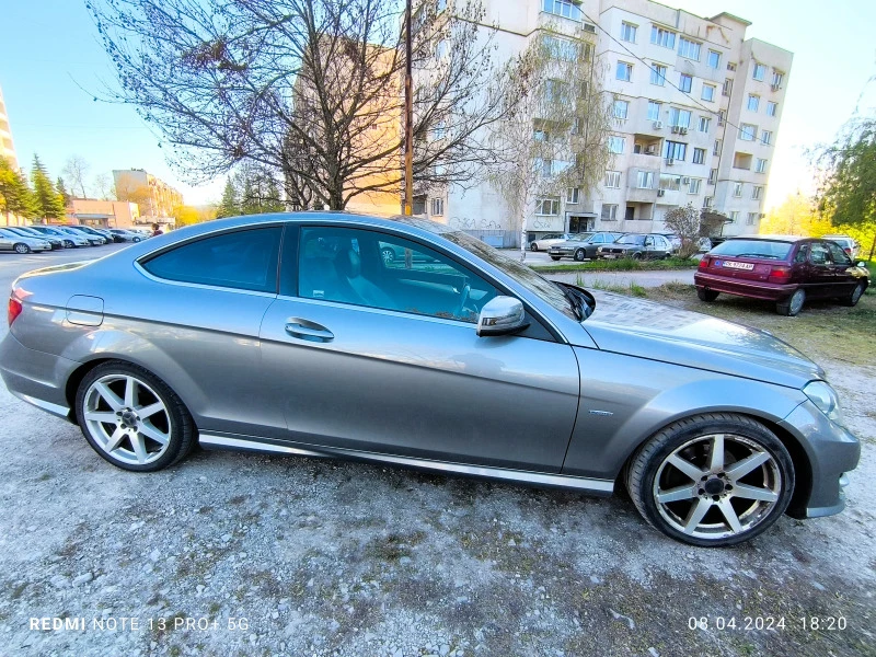 Mercedes-Benz C 220 C220 AMG, снимка 8 - Автомобили и джипове - 47146982