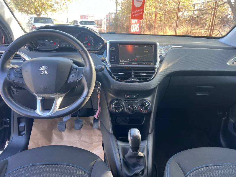 Peugeot 208 1.6 hdi коледна промоция, снимка 13 - Автомобили и джипове - 48039924