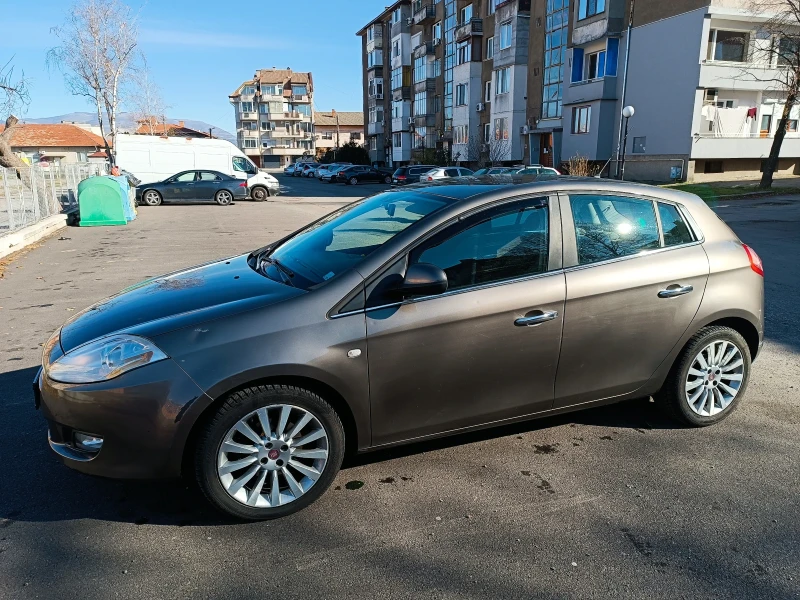 Fiat Bravo 1.9 Multijet, снимка 4 - Автомобили и джипове - 48087462