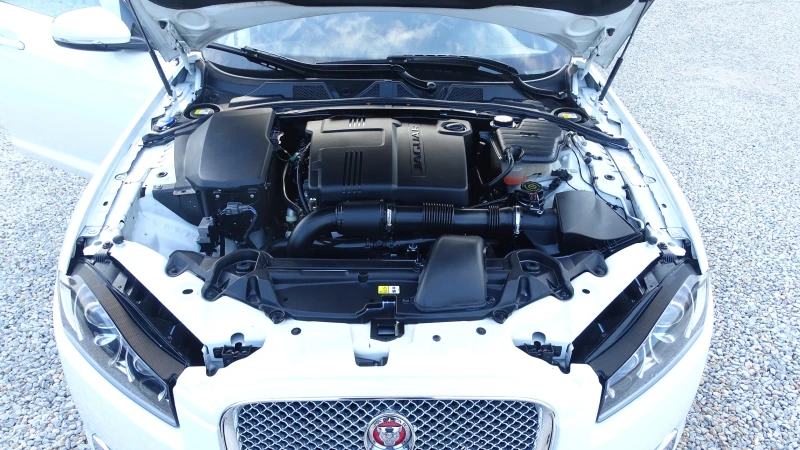 Jaguar Xf 2.2D* LIMITED, снимка 15 - Автомобили и джипове - 49273661