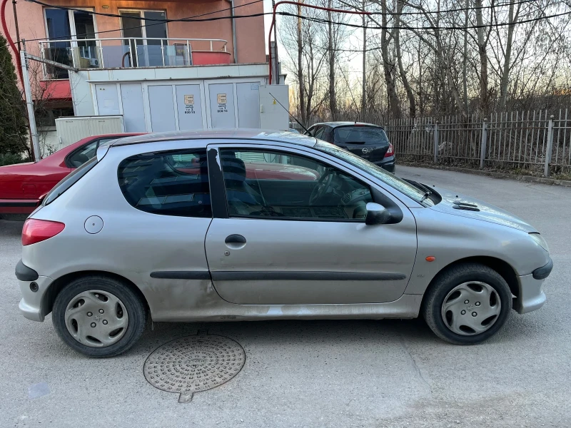 Peugeot 206, снимка 6 - Автомобили и джипове - 49424726