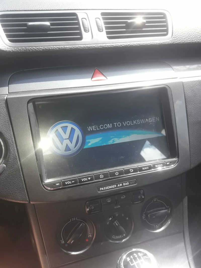 VW Passat, снимка 12 - Автомобили и джипове - 52891370