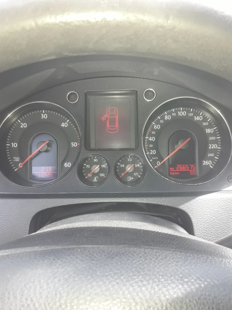 VW Passat, снимка 6 - Автомобили и джипове - 52891370