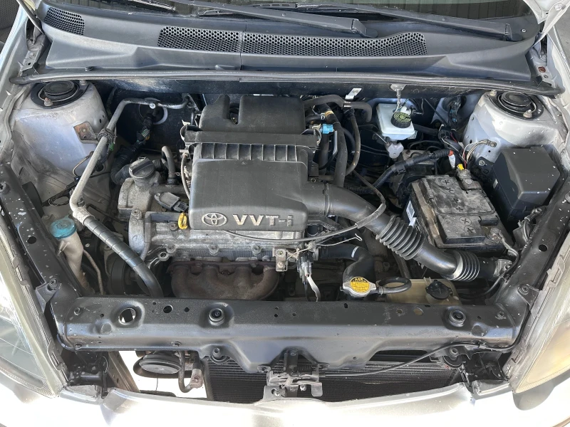 Toyota Yaris 1.3i - КЛИМАТИК, снимка 16 - Автомобили и джипове - 51518860