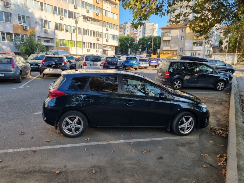 Toyota Auris 1.6 Luna Бензин - Газ, снимка 4 - Автомобили и джипове - 51571596