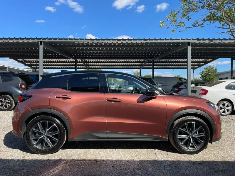 Lexus LBX AWD/HUD/BSM/Гаранционен , снимка 4 - Автомобили и джипове - 51764777