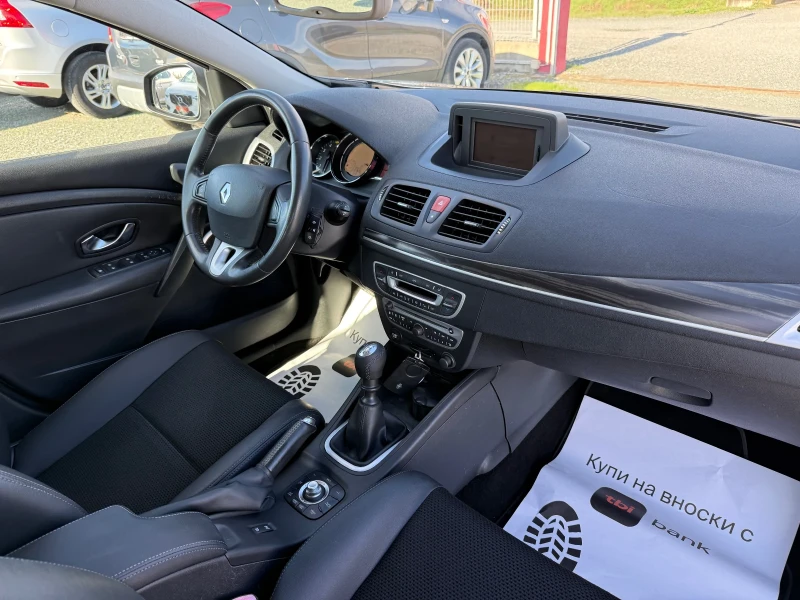 Renault Megane (KATO НОВА), снимка 15 - Автомобили и джипове - 52409201