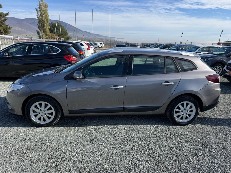 Renault Megane (KATO НОВА), снимка 10 - Автомобили и джипове - 52409201