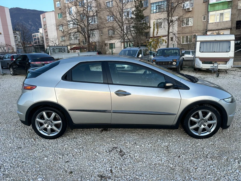 Honda Civic 1.8VTEC//NAVI//EXECUTIVE, снимка 7 - Автомобили и джипове - 52817254