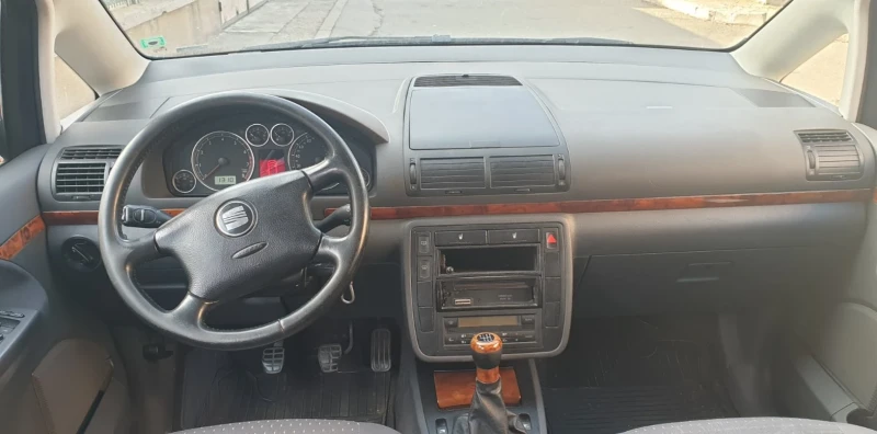 Seat Alhambra ГАЗ/БЕНЗИН 1.8- turbo, снимка 4 - Автомобили и джипове - 53486864