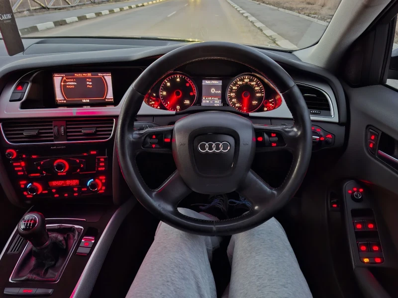 Audi A4 2.0TDI, снимка 8 - Автомобили и джипове - 53500750