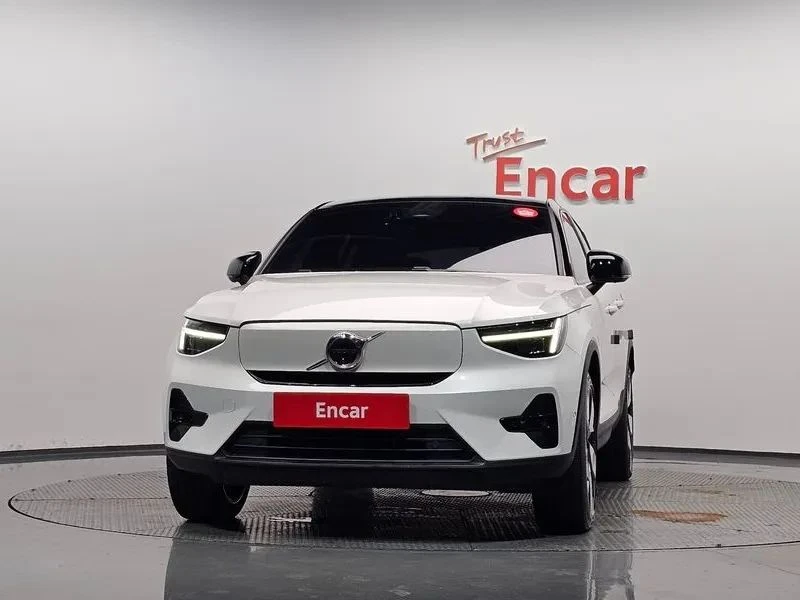 Volvo C40, снимка 5 - Автомобили и джипове - 56687995