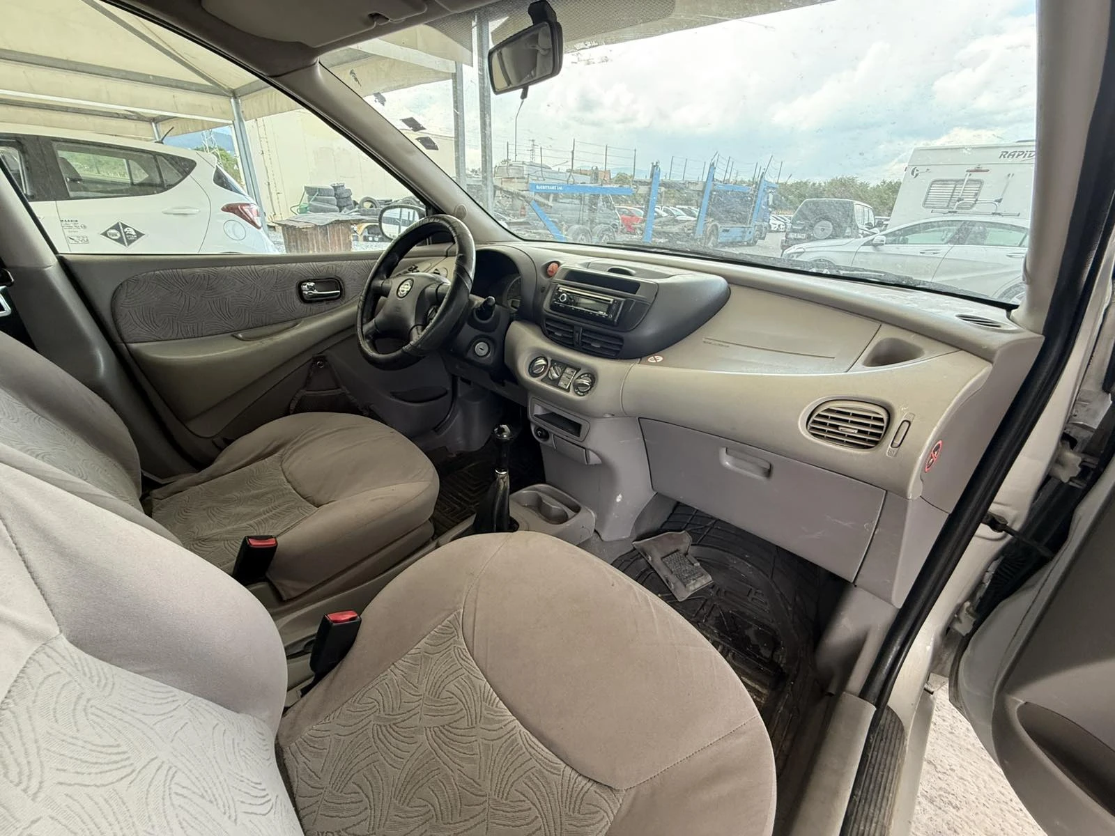 Nissan Almera tino 1.8, Бензин-Газ | Mobile.bg — изображение 12