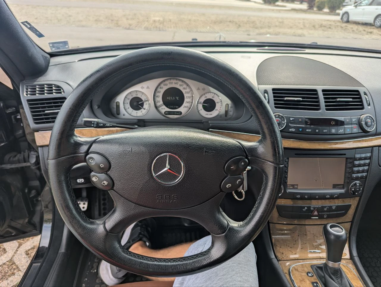 Mercedes-Benz E 220  - изображение 10