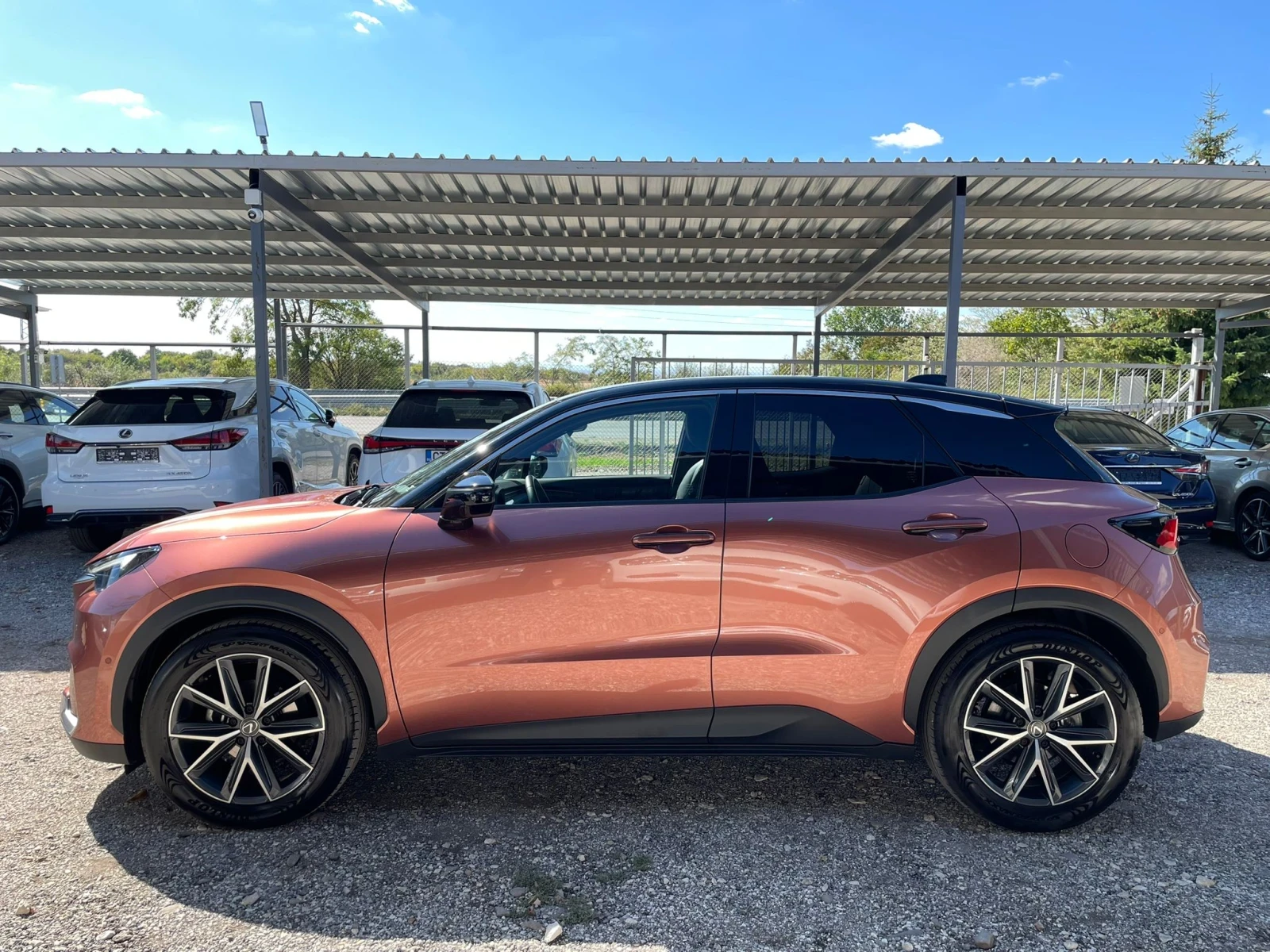 Lexus LBX AWD/HUD/BSM/  | Mobile.bg   8