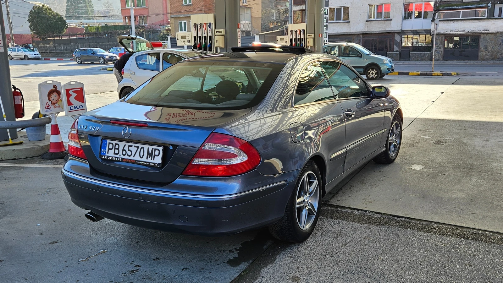 Mercedes-Benz CLK 3.2 GAZ/AVTOMAT/NAVIG/SPORT - изображение 6