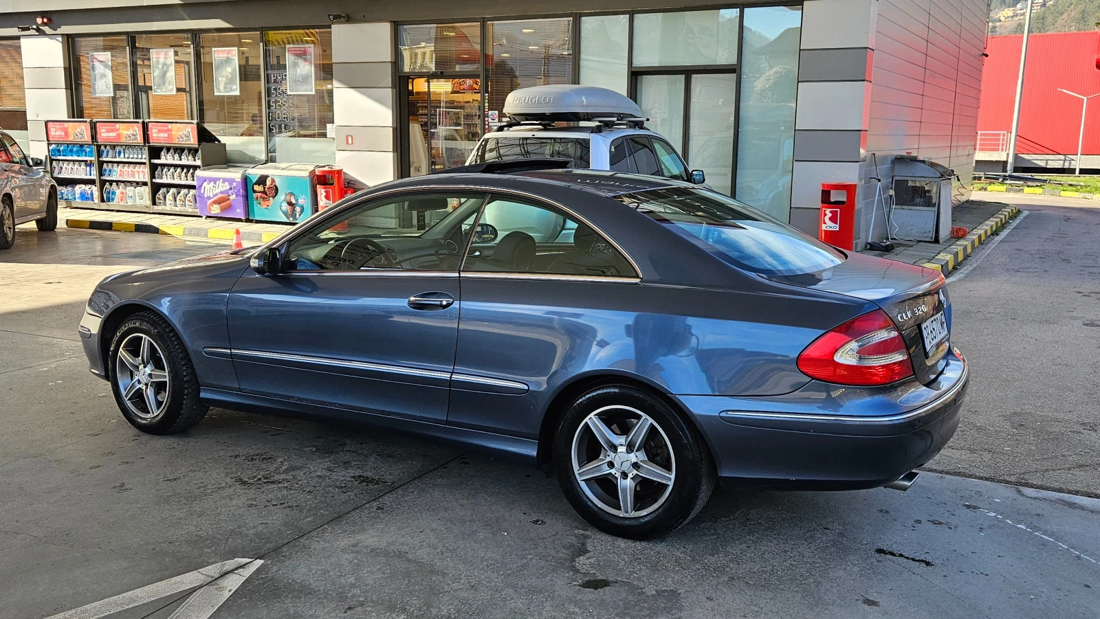 Mercedes-Benz CLK 3.2 GAZ/AVTOMAT/NAVIG/SPORT - изображение 4